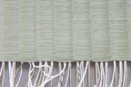 経糸は一目に対し、麻糸2本綿糸4本使用しています。
