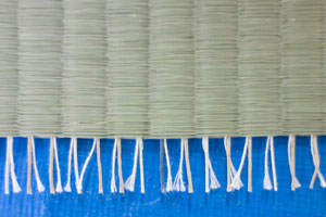 経糸は一目に対し、麻糸2本綿糸2本使用しています。